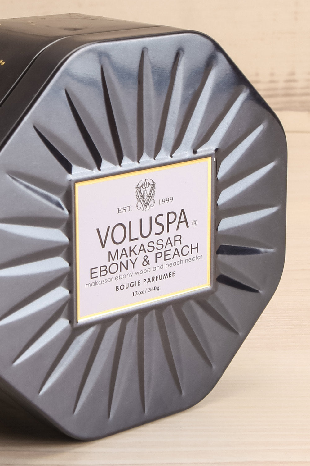 Octogon Tin candle Makassar Ebony & Peach | Voluspa | La petite garçon… closed close-up