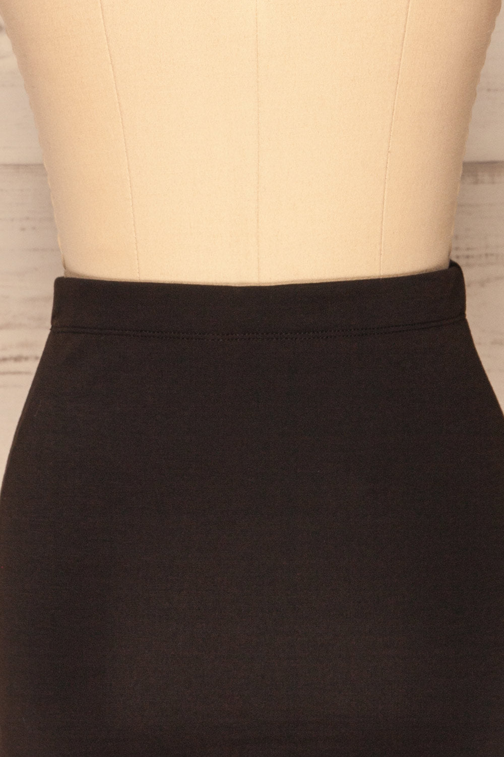 Olecko Noir Black Short Wrap Skirt | BACK CLOSE UP | La Petite Garçonne