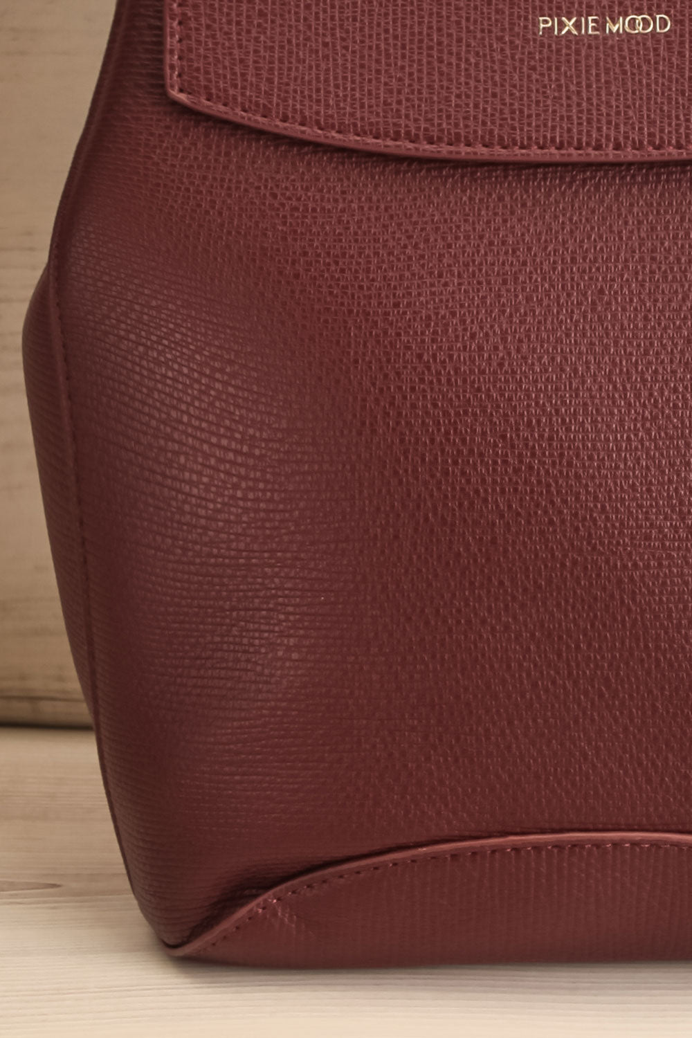 Ophiuchus Small Vegan Leather Backpack | La petite garçonne texture