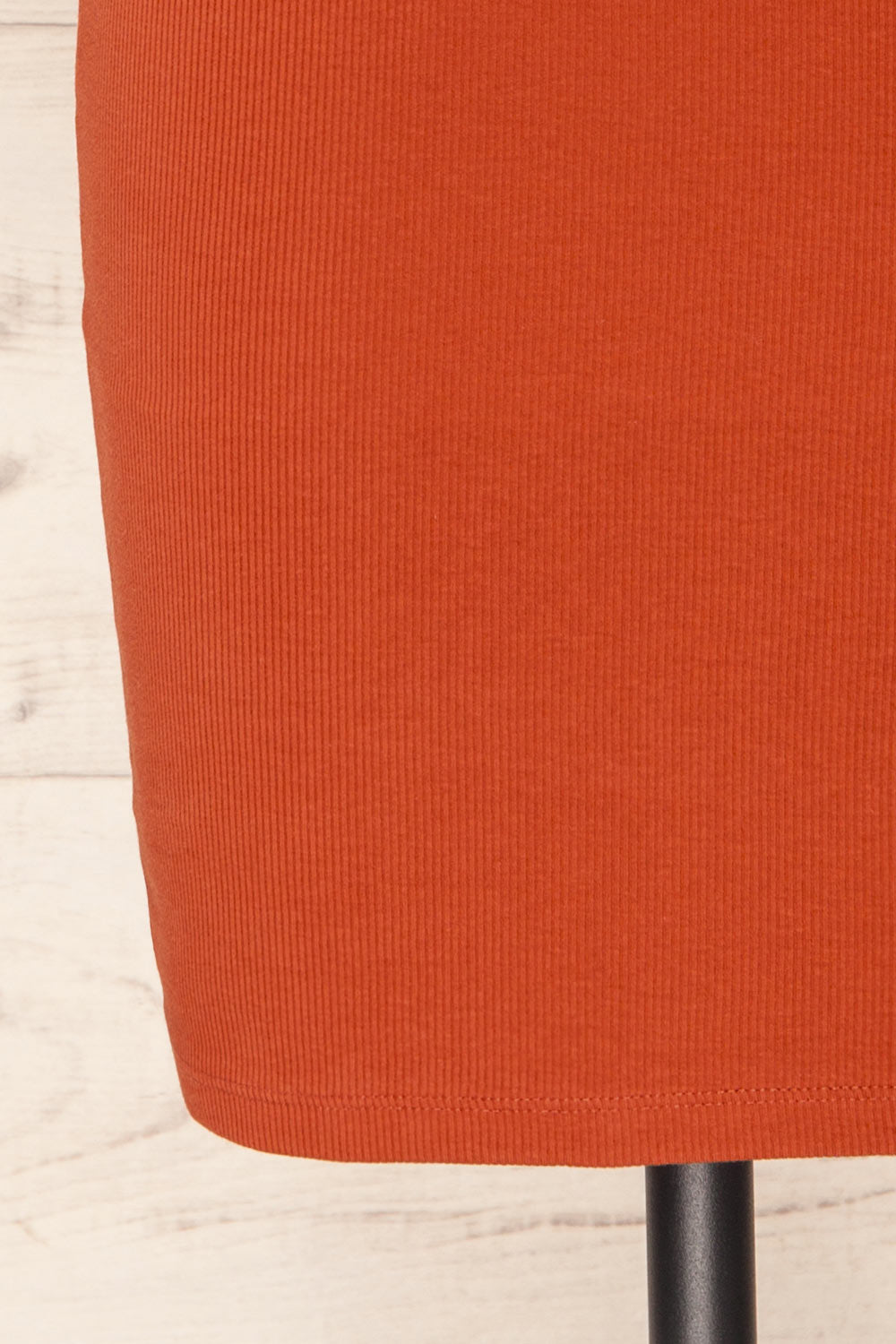 Orzesze Rust Ribbed Halter Neck Fitted Dress | La petite garçonne bottom