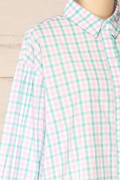 Oschatz Oversized Gingham Button-Up Shirt | La petite garçonne side close-up