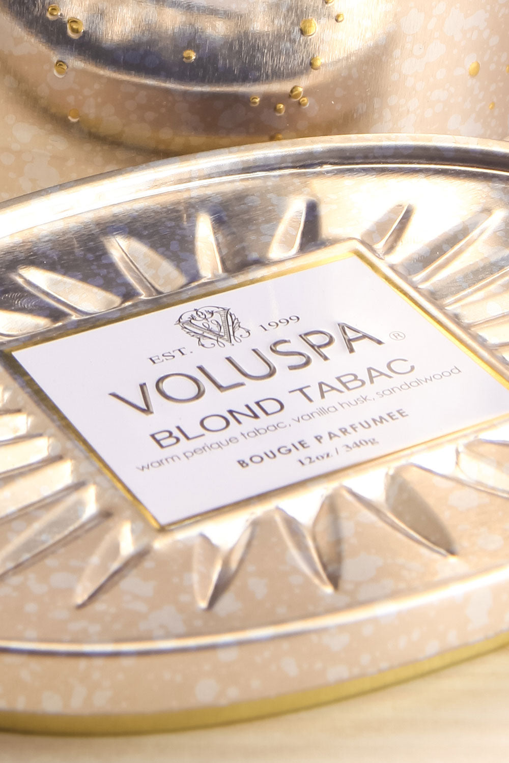 Oval Tin Candle Blond Tabac | La petite garçonne lid close-up