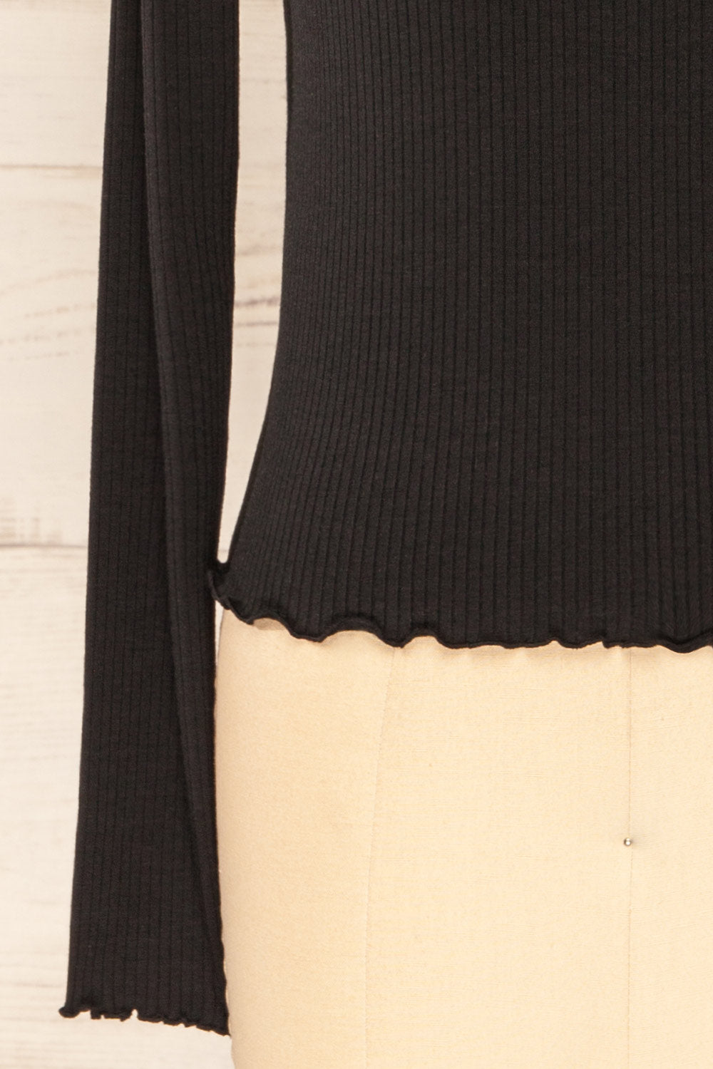 Palencia Black Ribbed Long Sleeve Top w/ Frills| La petite garçonne sleeve