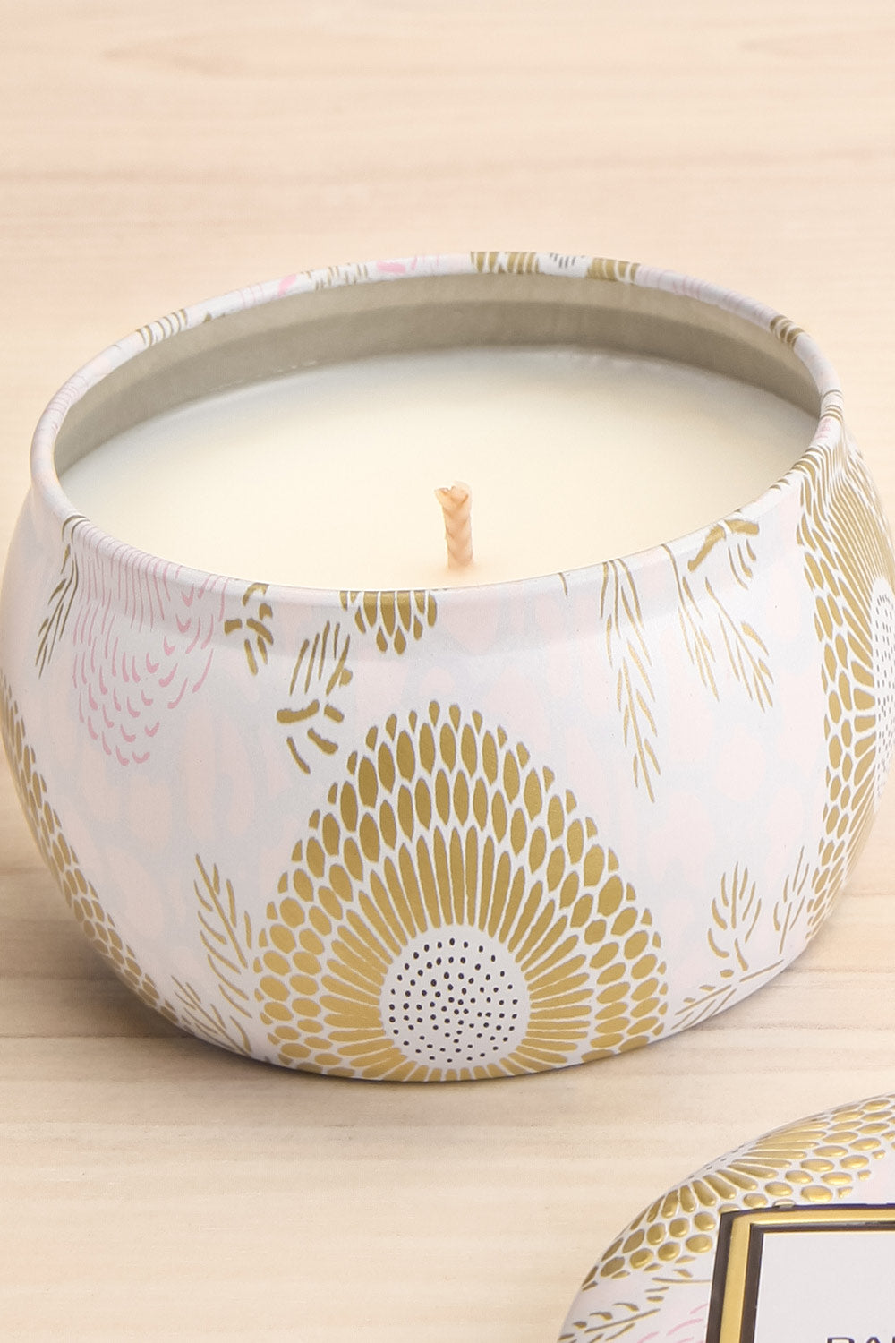 Mini Tin Candle Panjoree Lychee | La petite garçonne open close-up