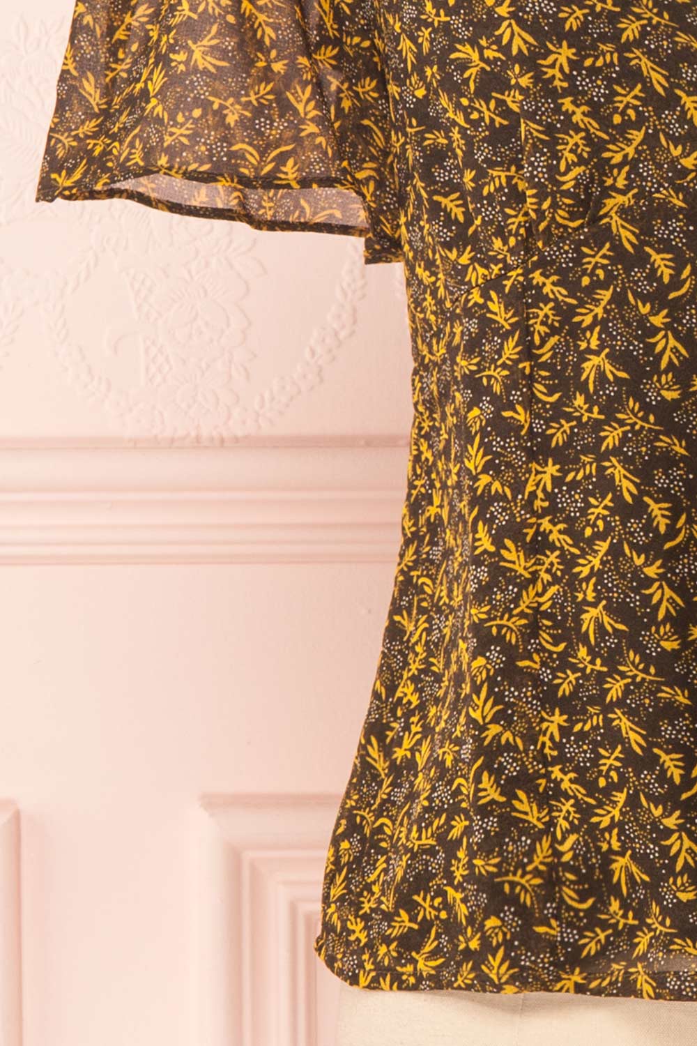 Pascalinne Brown Button-Up Top | Haut à Motif sleeve | Boutique 1861