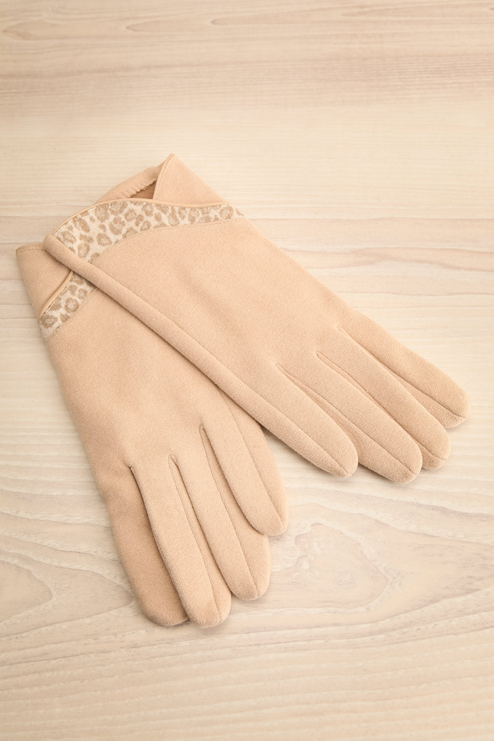 Paysage D'Automne Felt Gloves w/ Leopard Print | La petite garçonne front view