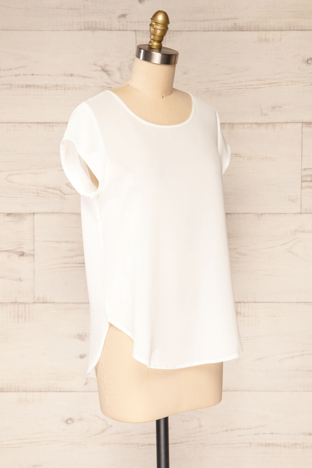 Perth White Crepe Short Sleeve Blouse | La petite garçonne side view