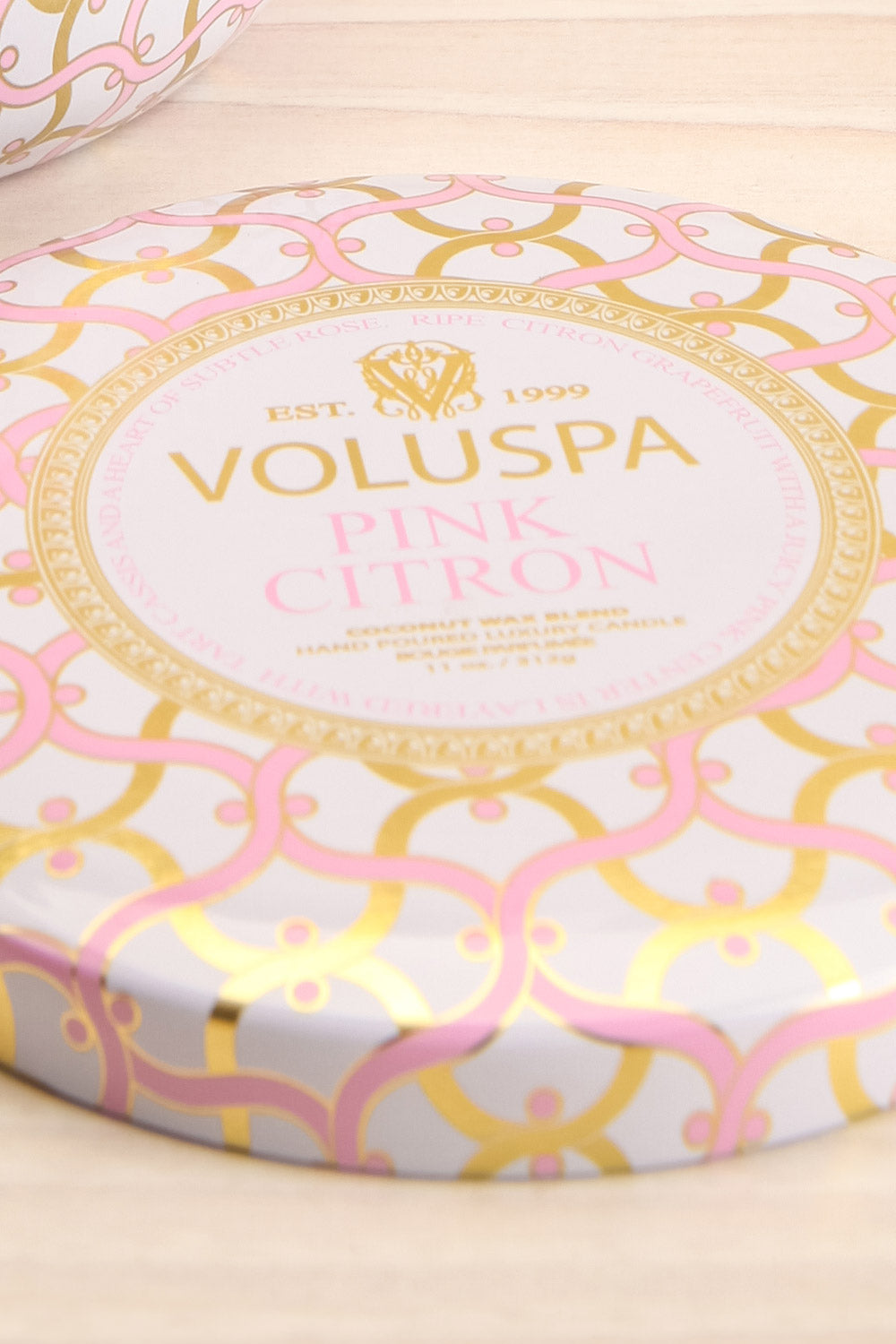 Maison Tin Candle Pink Citron | La petite garçonne lid close-up