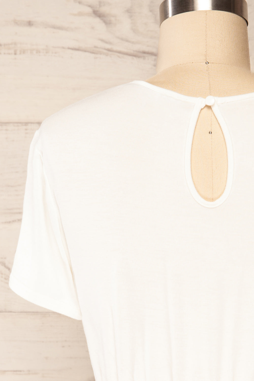 Pisz White Short Sleeve Drawstring Crop Top | La petite garçonne back close up