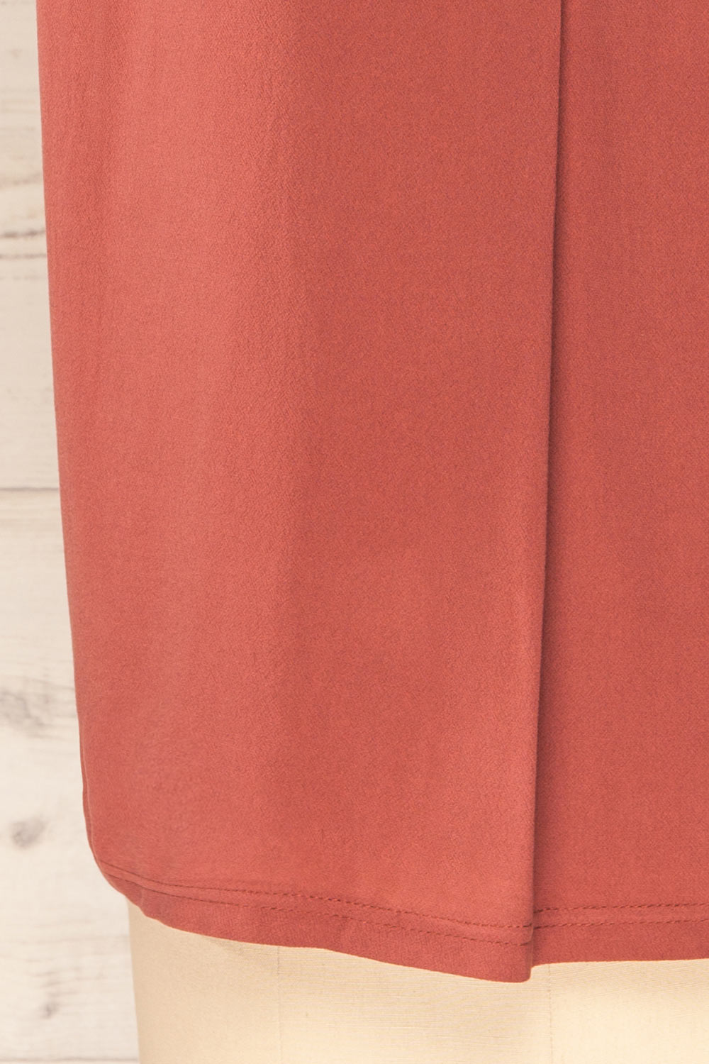 Plonsk Rust Sleeveless V-Neck Blouse | La petite garçonne close up