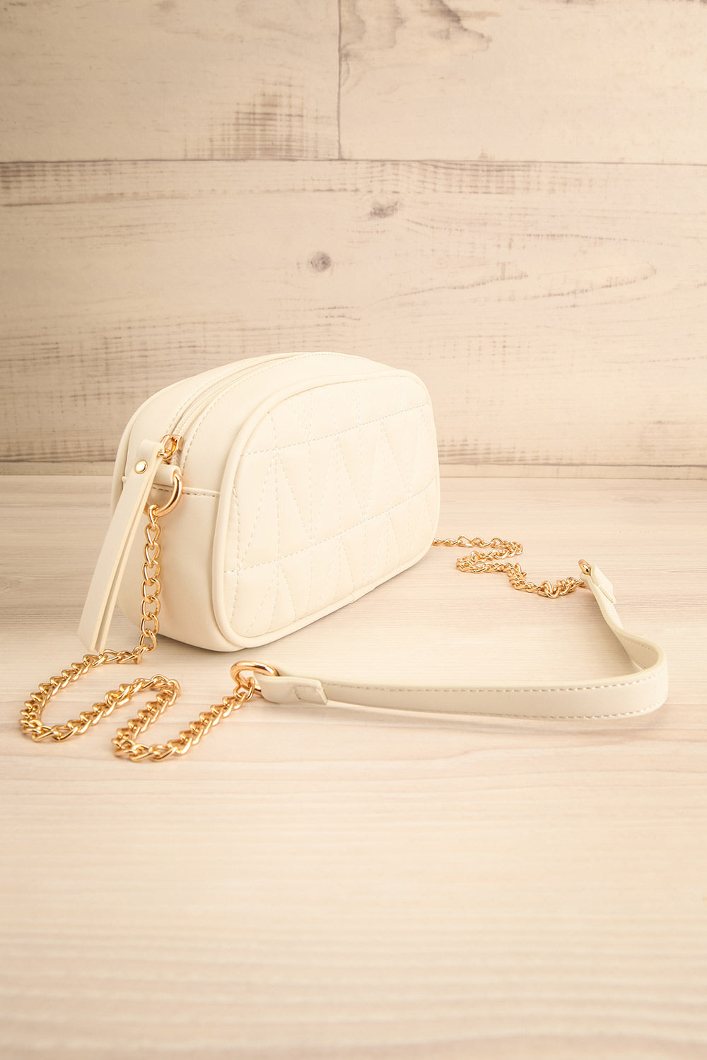 Pommier Ivory Crossbody Bag w/ Chains | La petite garçonne side view