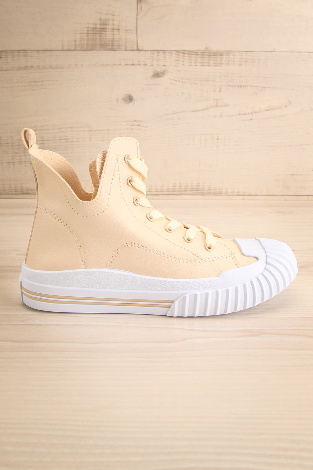 Portefoin Beige High Top Sneakers | La petite garçonne side view