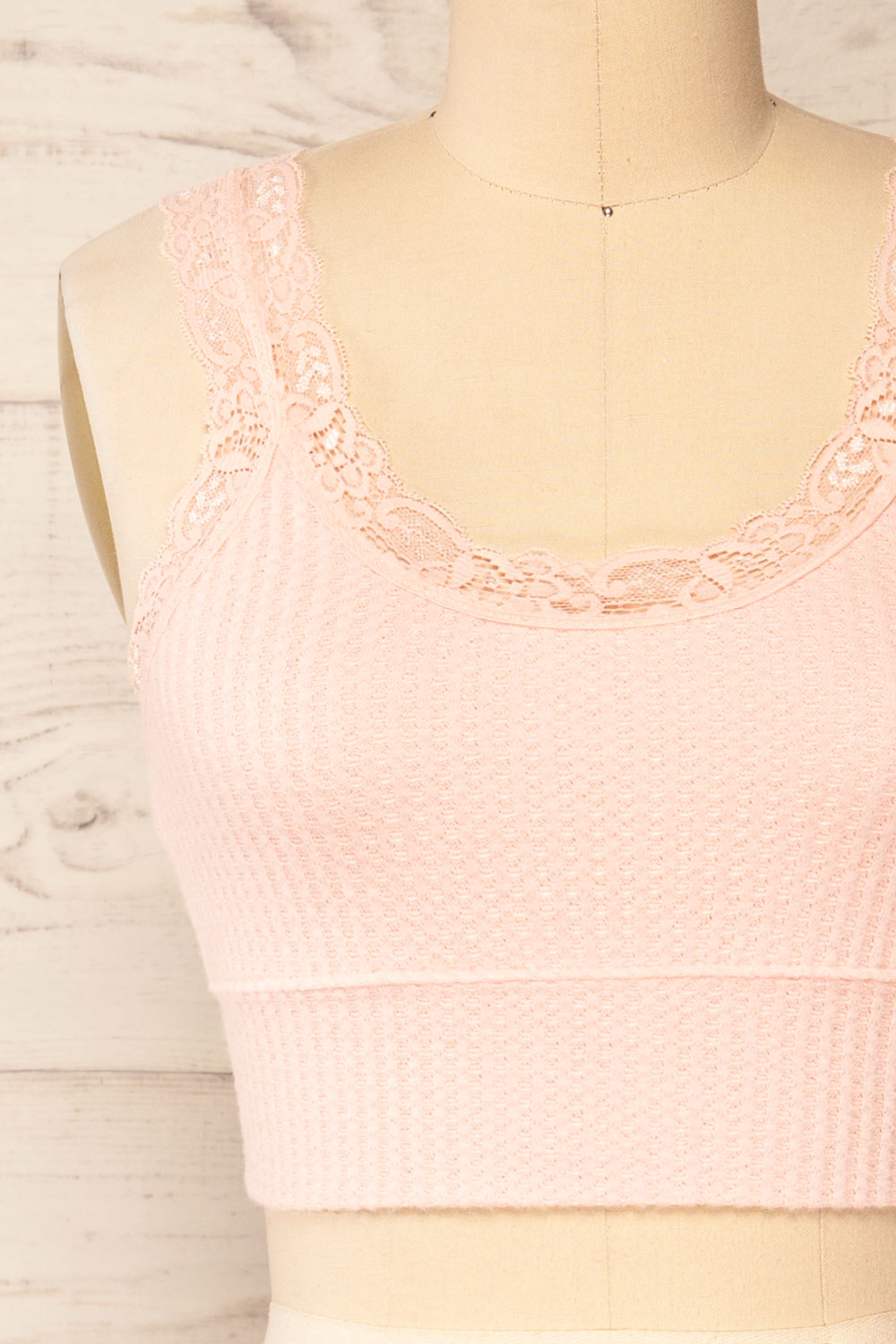 Pregje V-Neck Cropped Cami w/ Lace Details | La petite garçonne front close-up