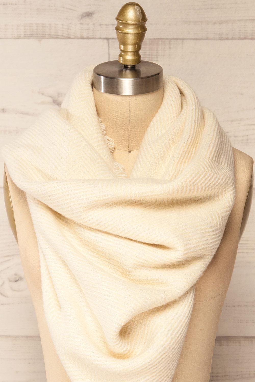 Raccourci Cream Herringbone Pattern Scarf | La petite garçonne triangle close-up