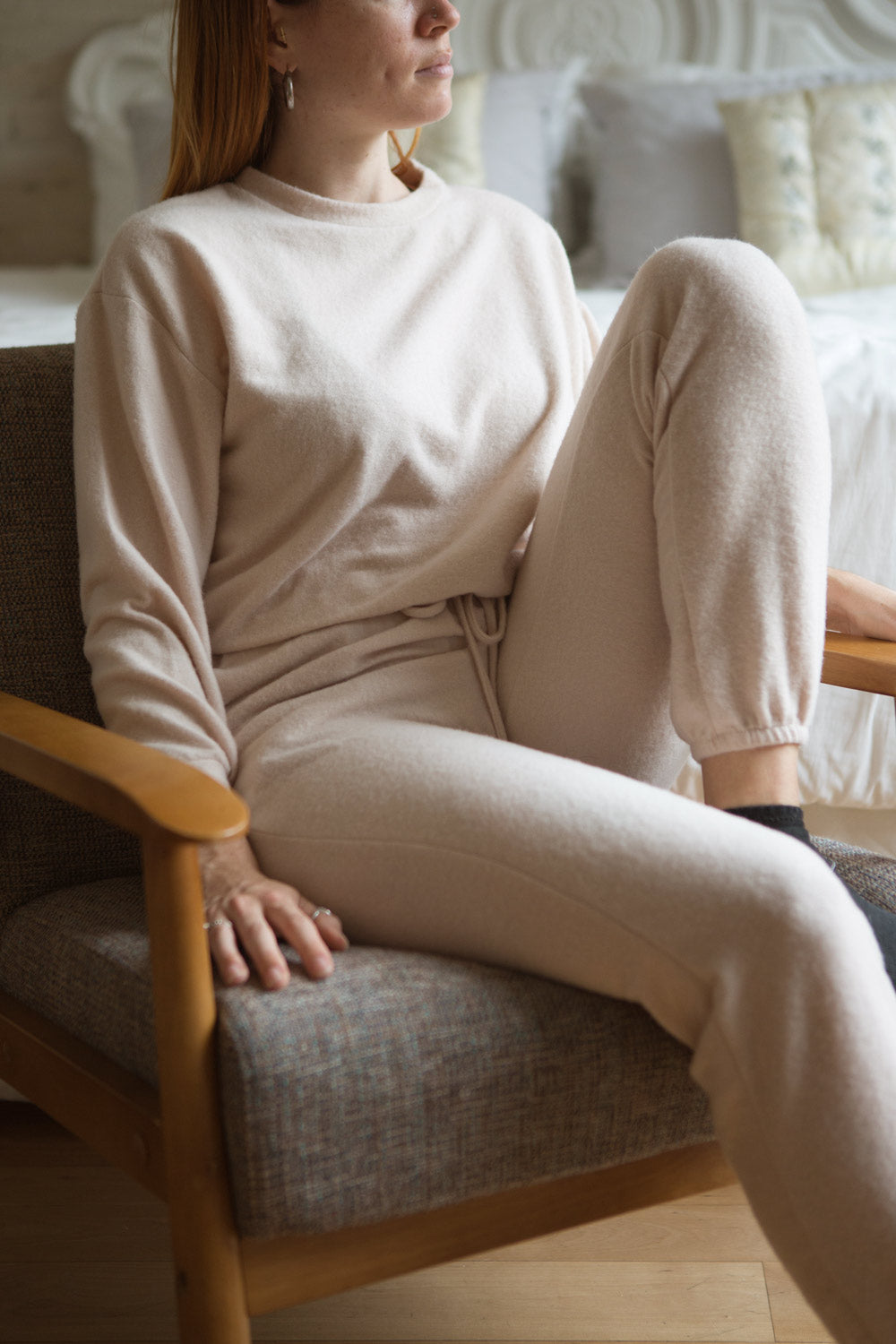 Reszel Beige Soft Joggers with Pockets | La petite garçonne model