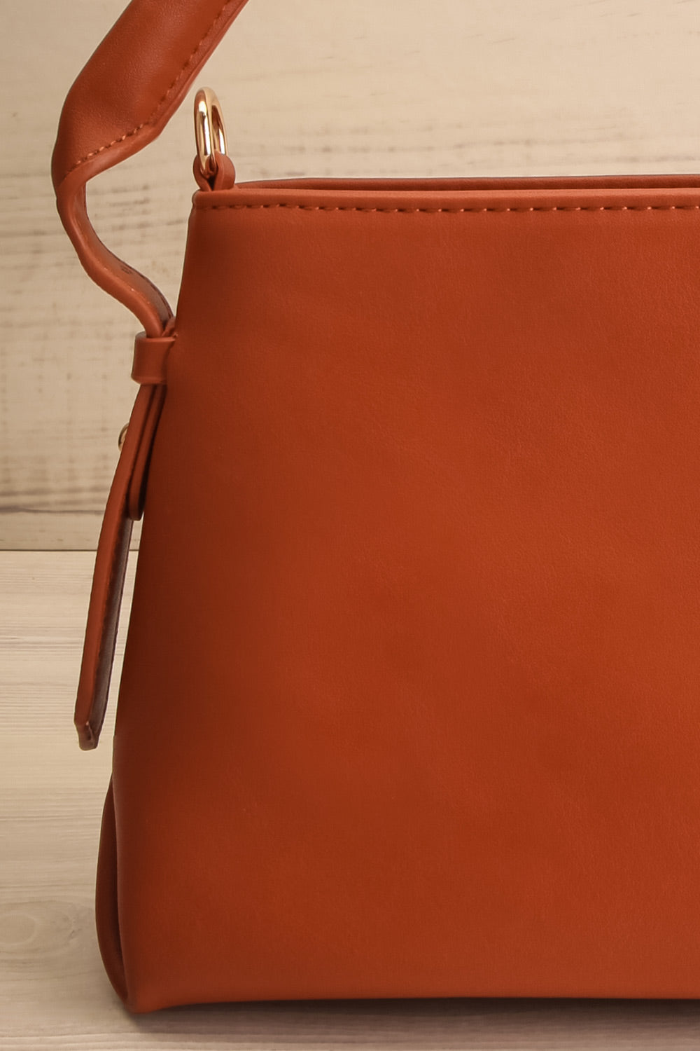 Rhubarbe Brown Small Crossbody Handbag | La petite garçonne front close-up