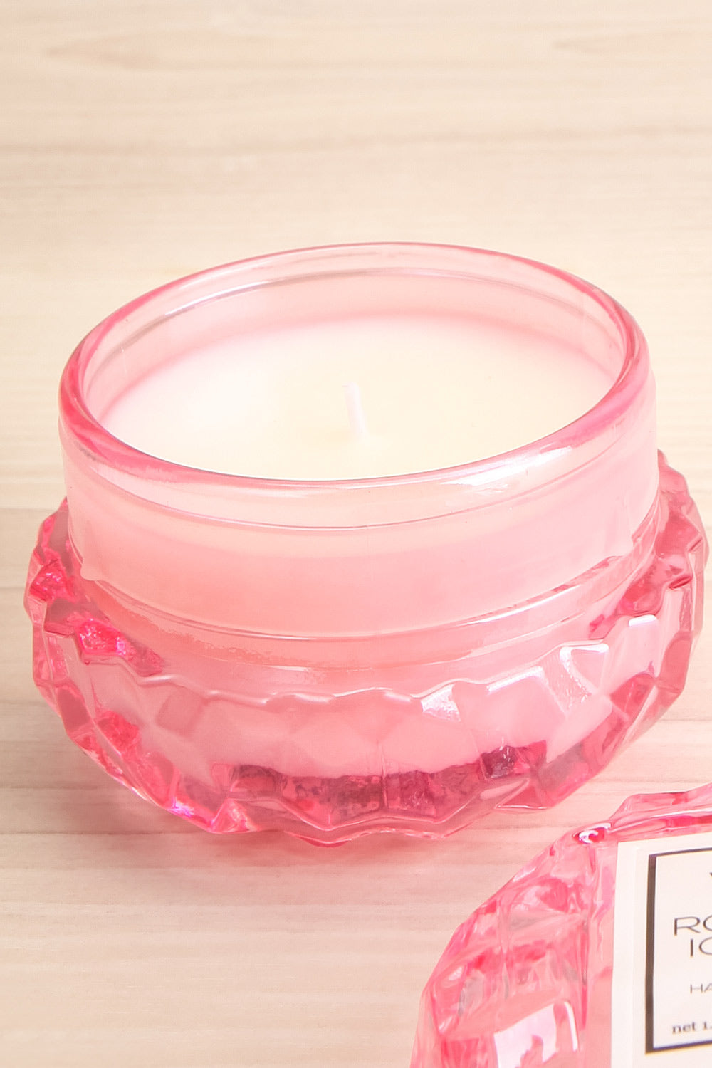 Macaron Candle Rose Petal Ice Cream | La petite garçonne open close-up