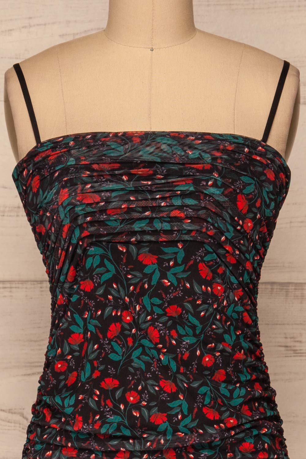 Rossano Black Floral Dress | Robe Fleurie | La Petite Garçonne front close-up