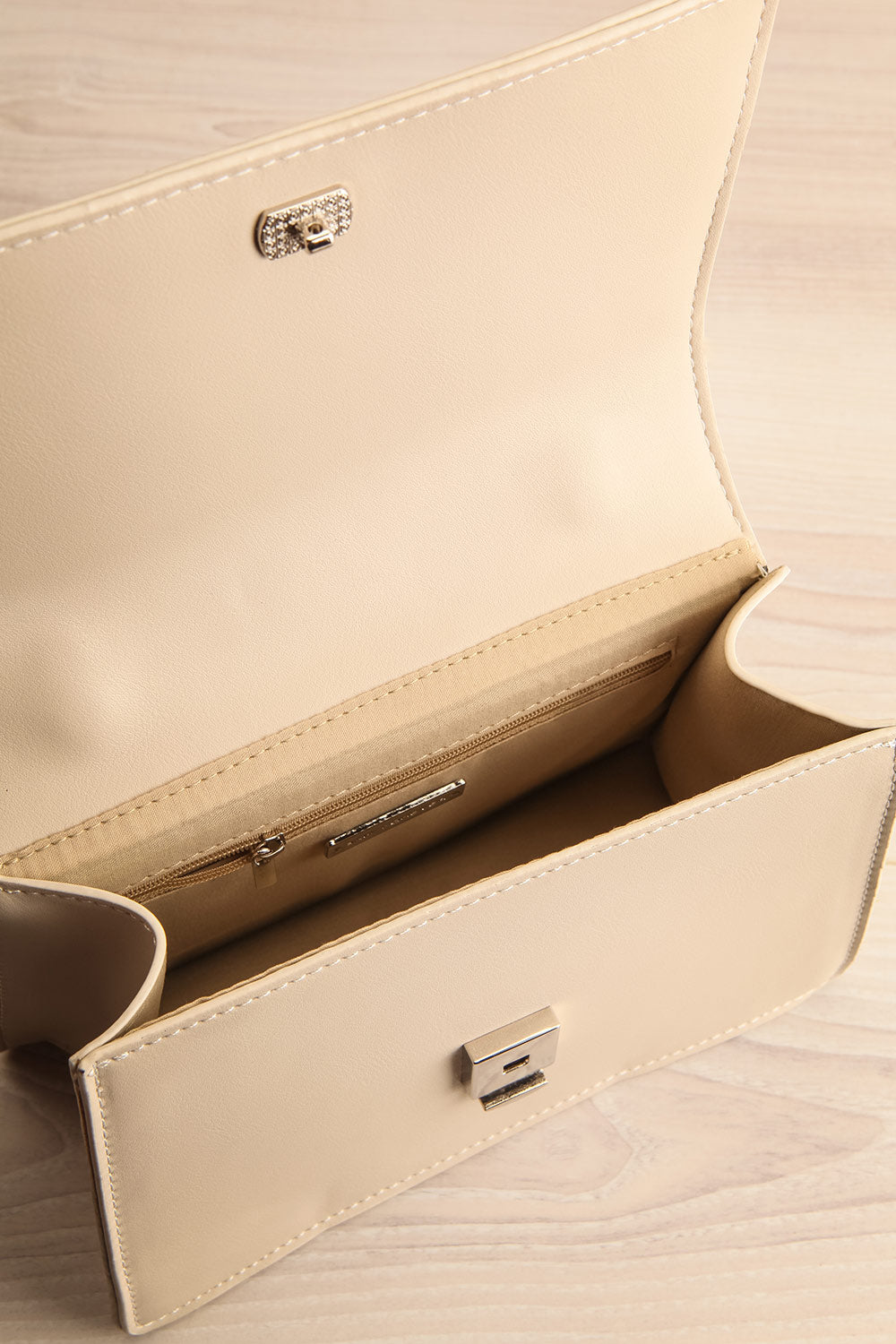 Rutaro Ivory Handbag w/ Removable Strap | La petite garçonne inside