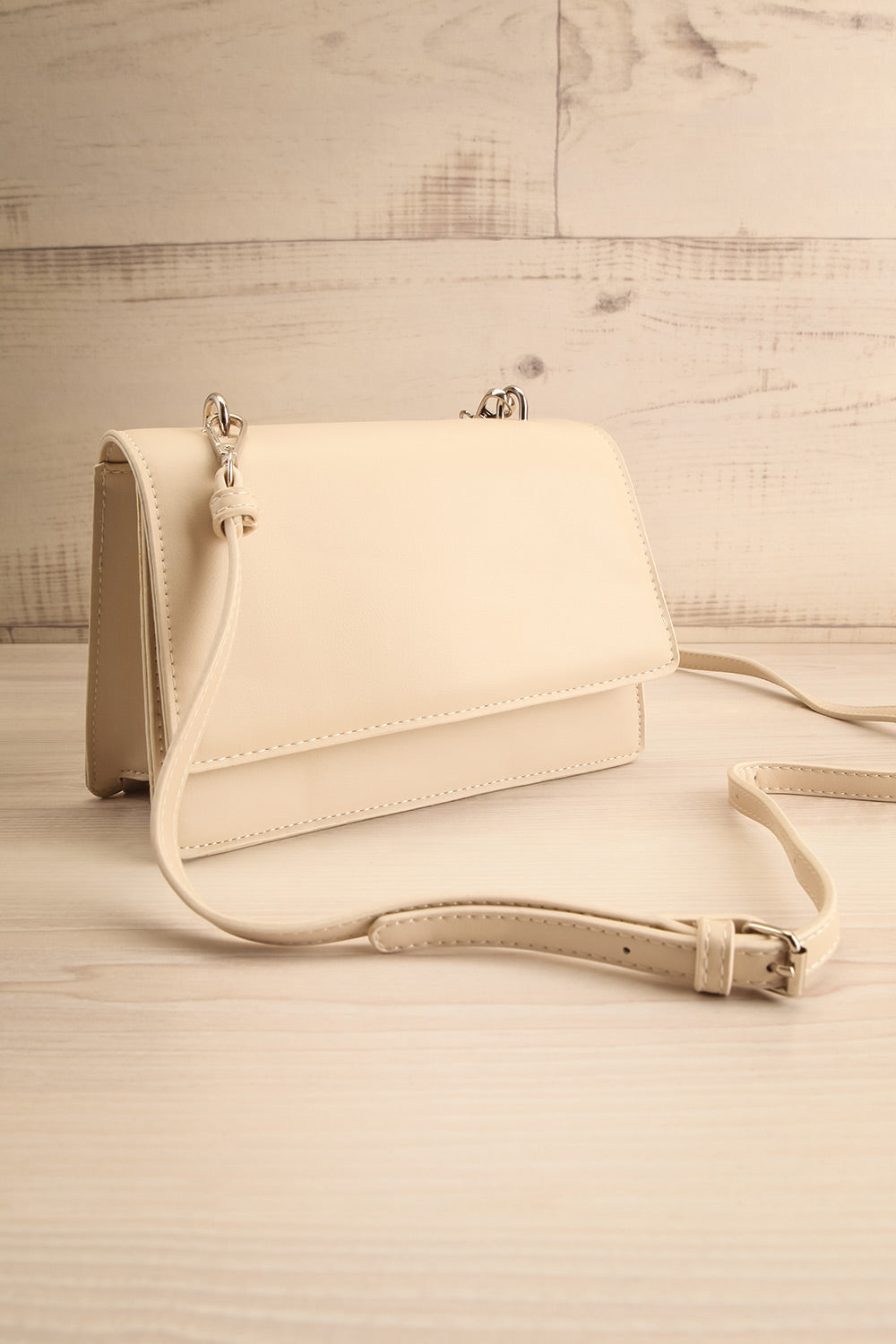 Rutaro Ivory Handbag w/ Removable Strap | La petite garçonne side view