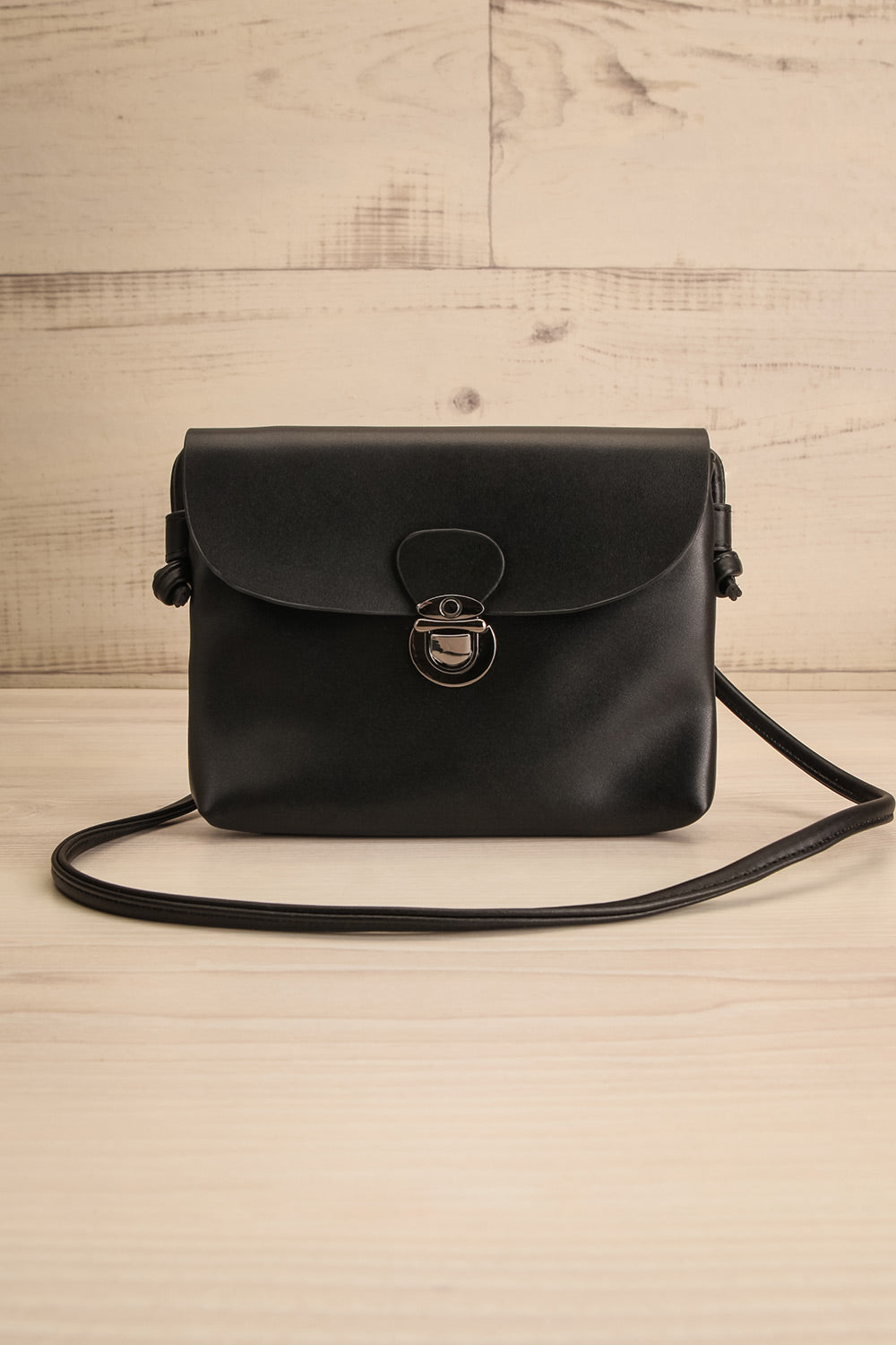 Sabadell Black Small Crossbody Bag | La petite garçonne front view