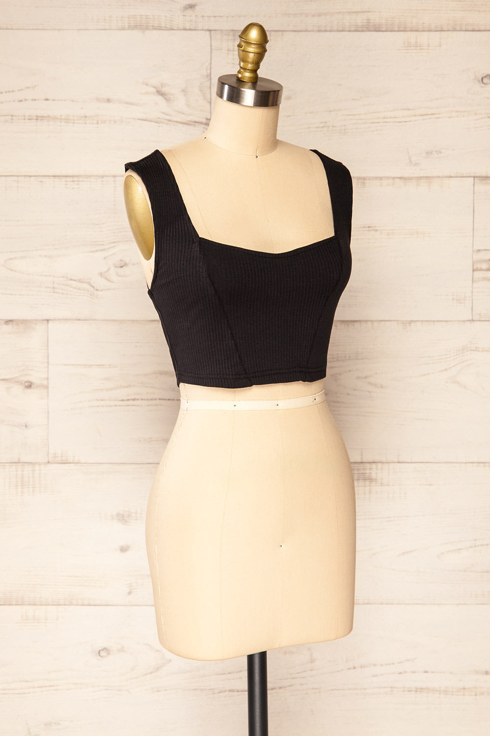 Sacz Black Large Straps Cropped Tank Top | La petite garçonne side view