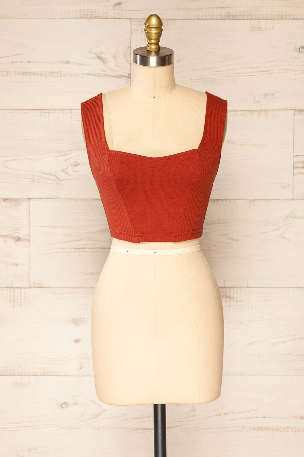 Sacz Rust Large Straps Cropped Tank Top | La petite garçonne front view