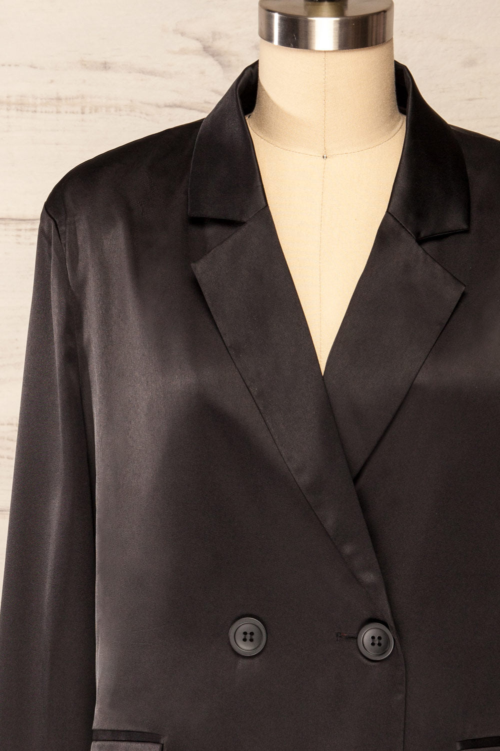 Sadabell Black Satin Oversized Blazer | La petite garçonne frotn close up