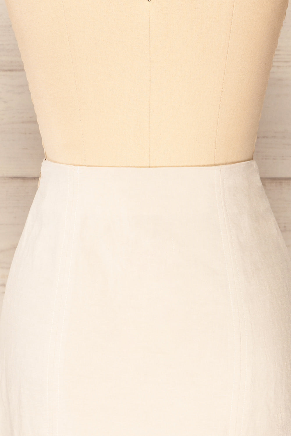 Sadye Beige Faux-Linen High-Waisted Skirt | La petite garçonne back close-up