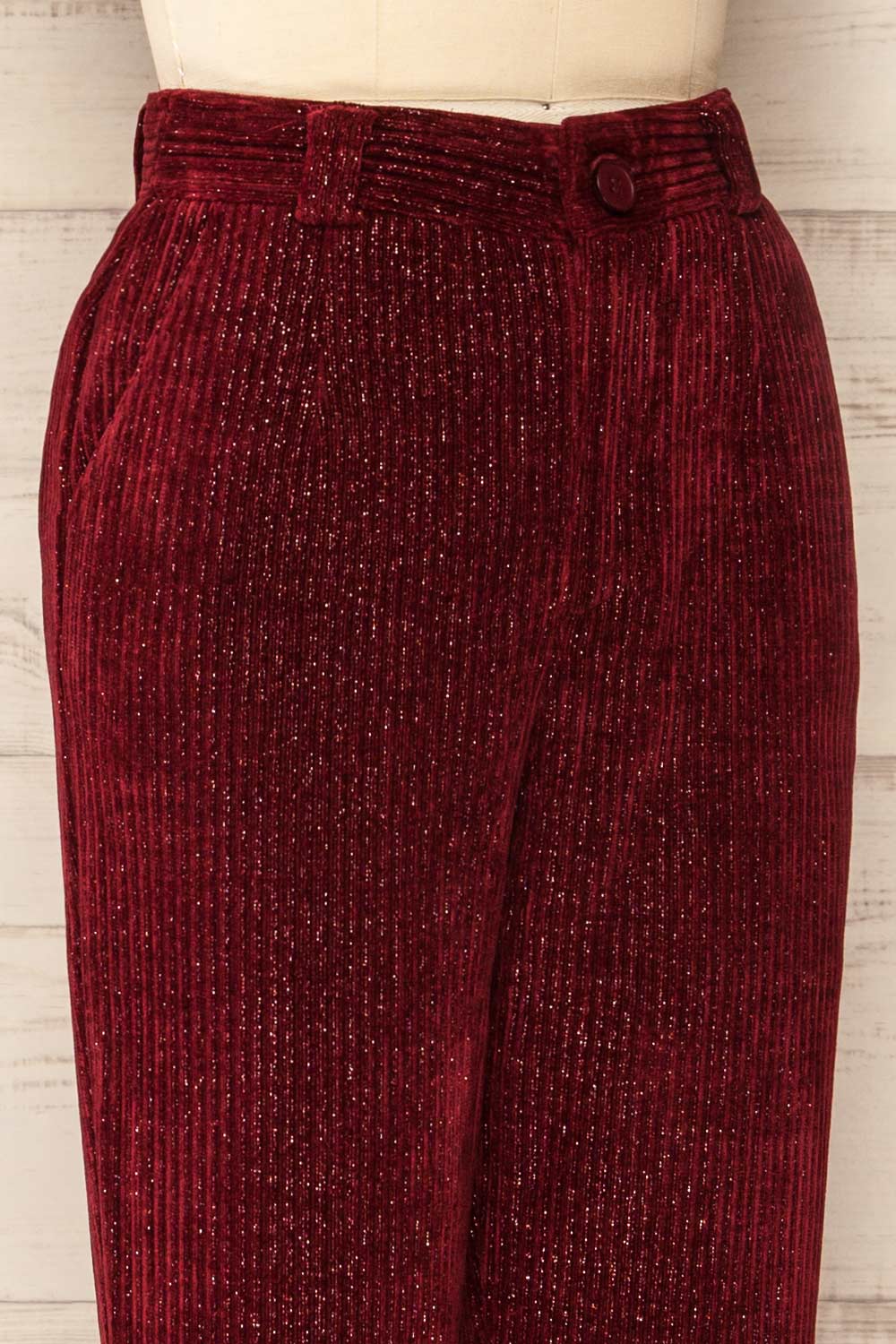 Sant-Boi Burgundy Shimmery Corduroy Pants | La petite garçonne side close-up