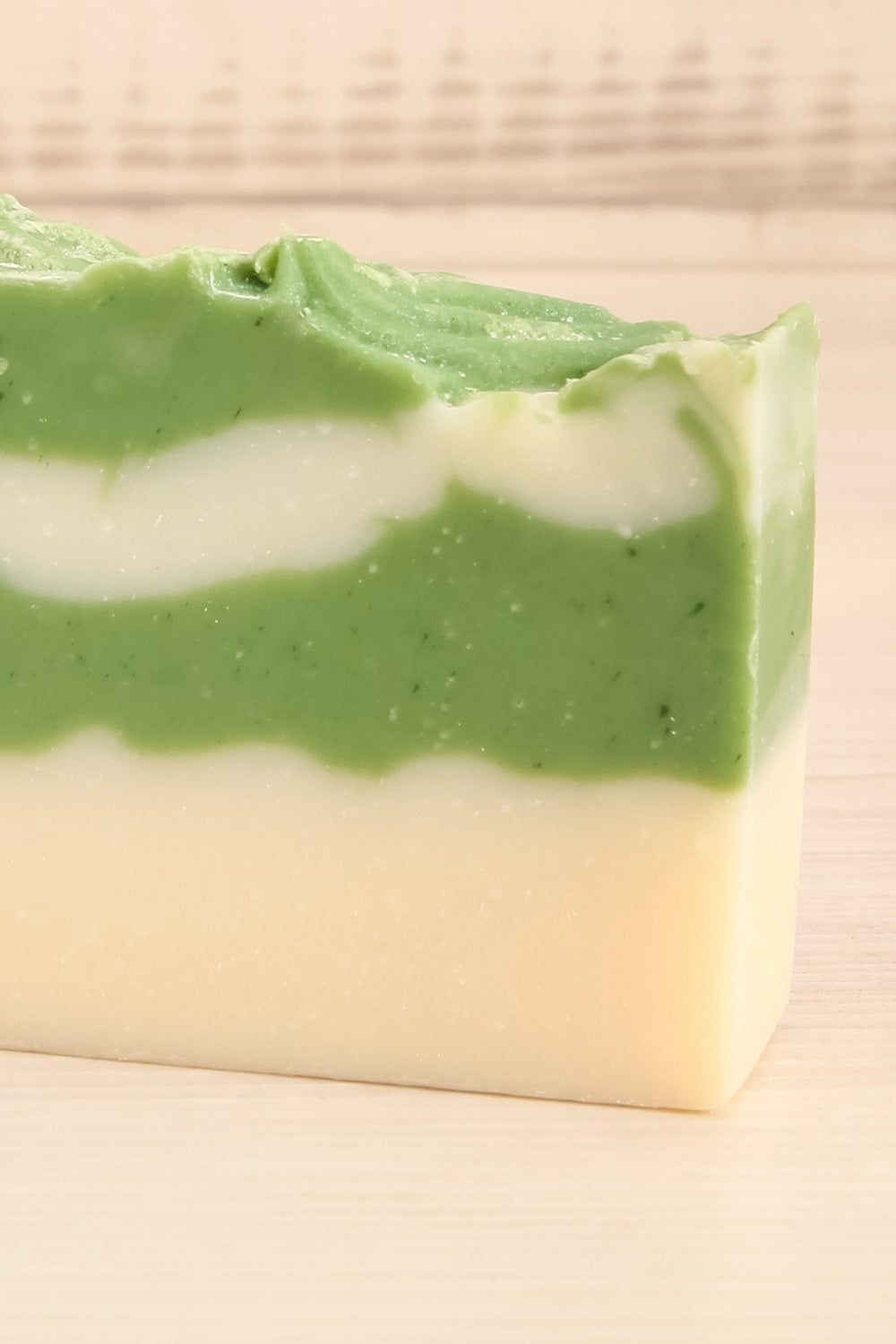 Savon Conifere et Champagne Perfumed Soap | La petite garçonne close-up