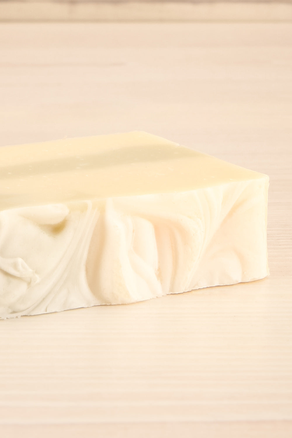 Savon Eucalyptus Frais Perfumed Soap | La Petite Garçonne flat close-up