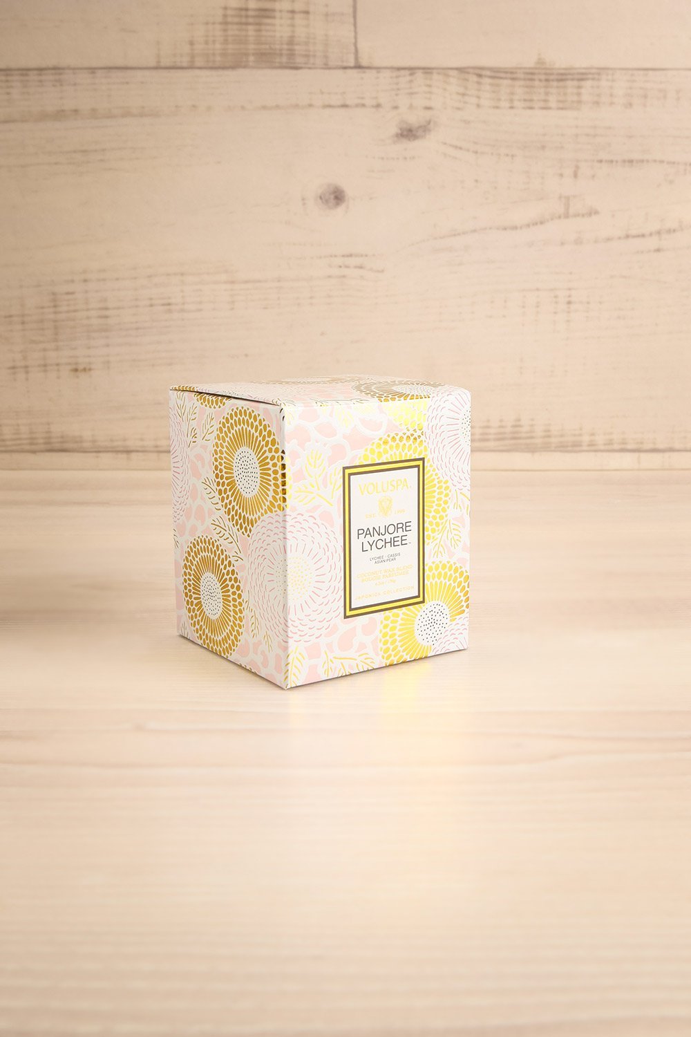 Scalloped Candle Lychee | Voluspa | La Petite Garçonne box