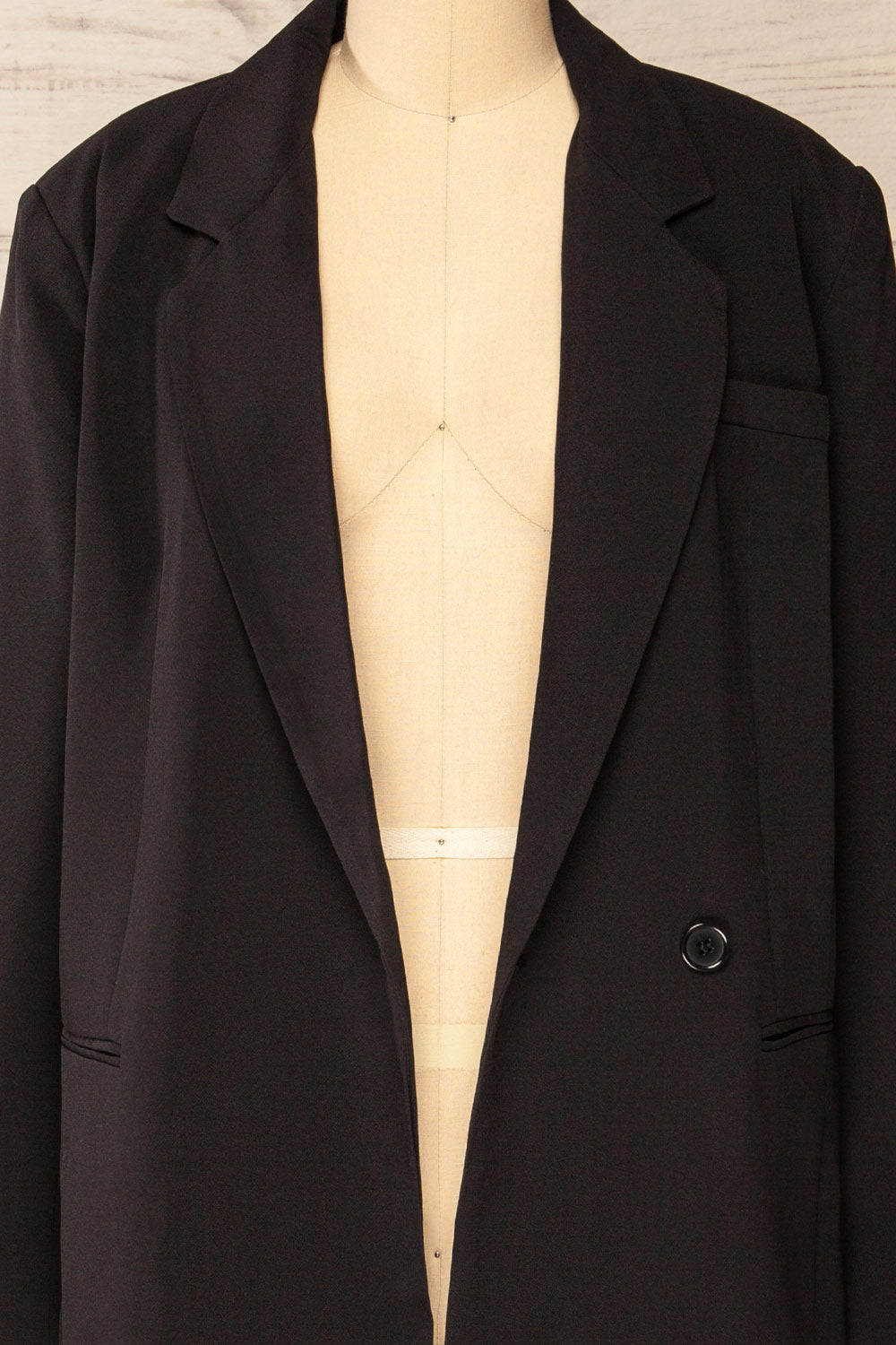 Scorace Black Oversized Blazer | La petite garçonne open close-up