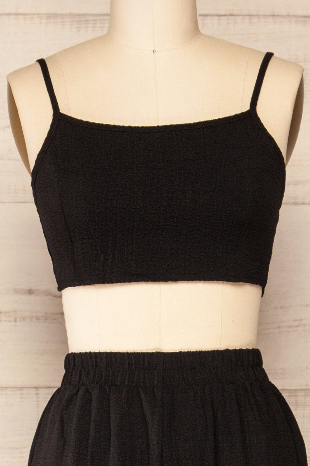 Set Allyf Black Crop Top And Pants Set | La Petite Garçonne front close-up
