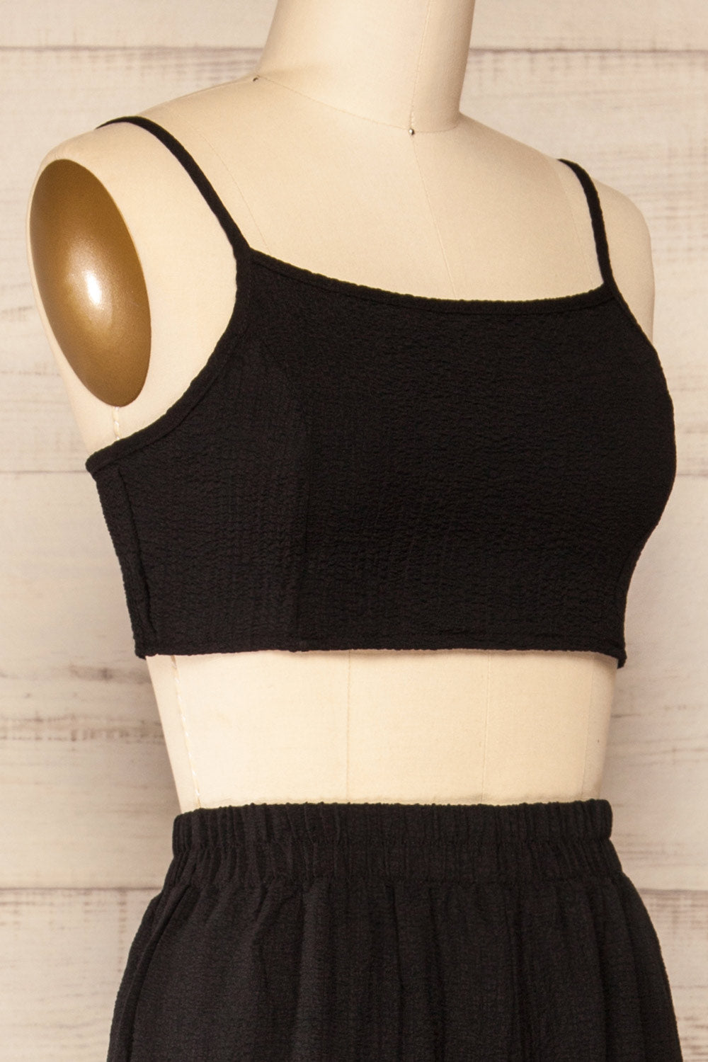 Set Allyf Black Crop Top And Pants Set | La Petite Garçonne side close-up