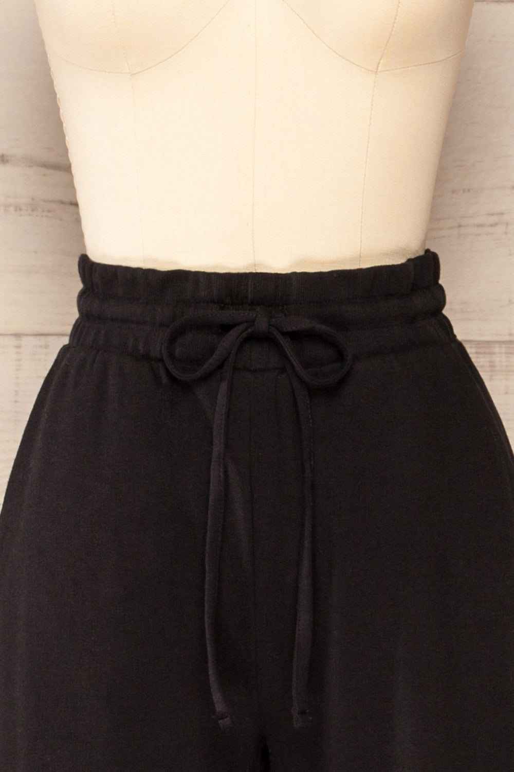 Set Brie Black Sweater and Lounge Pants | La petite garçonne front close-up