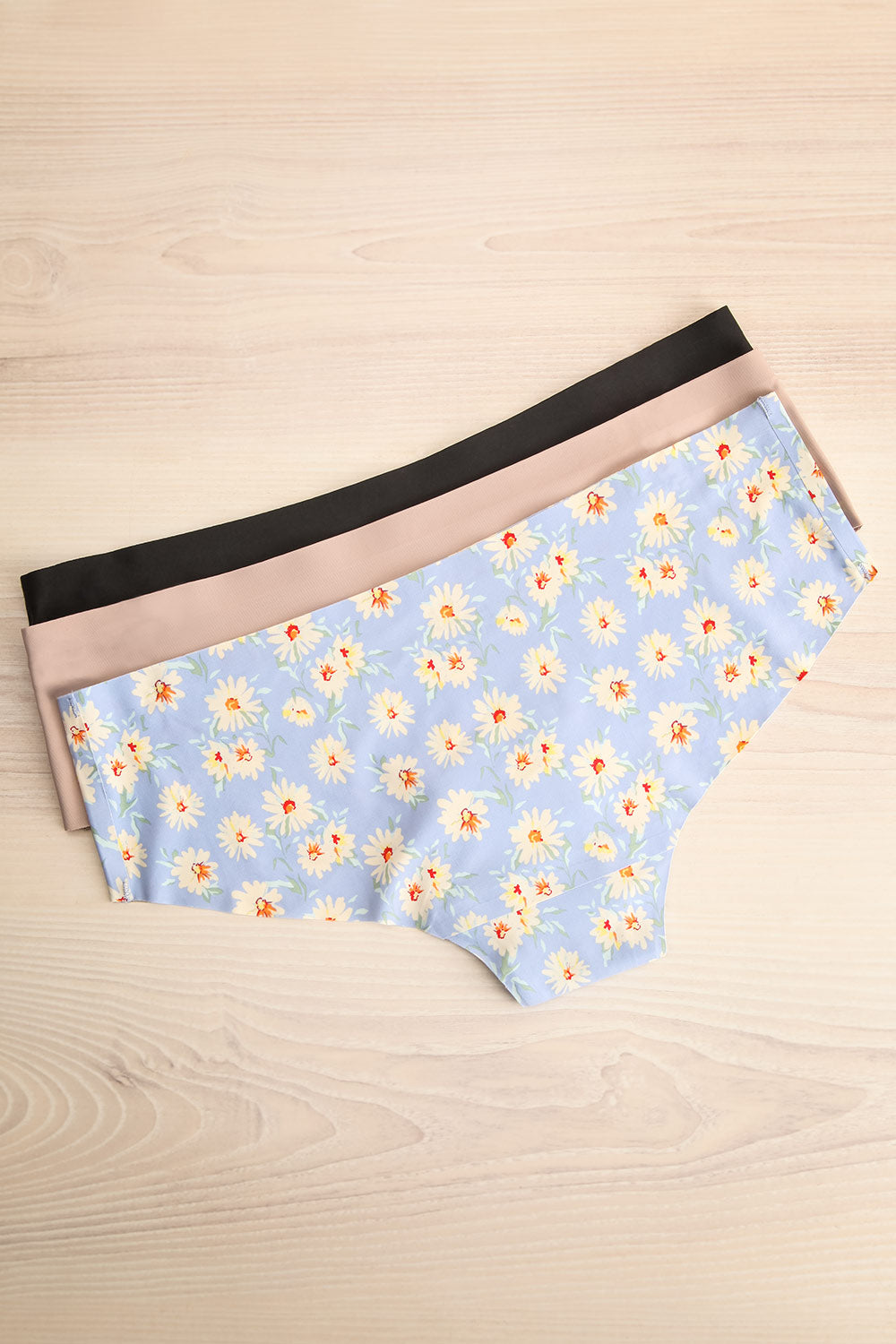 Set Hydra Pack of 3 Seamless Undies | La petite garçonne flat view