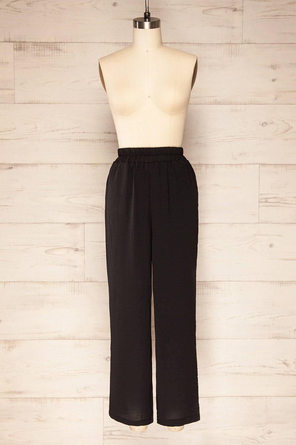 Set Iasi Black Crop Top & Pants Set | La petite garçonne front view