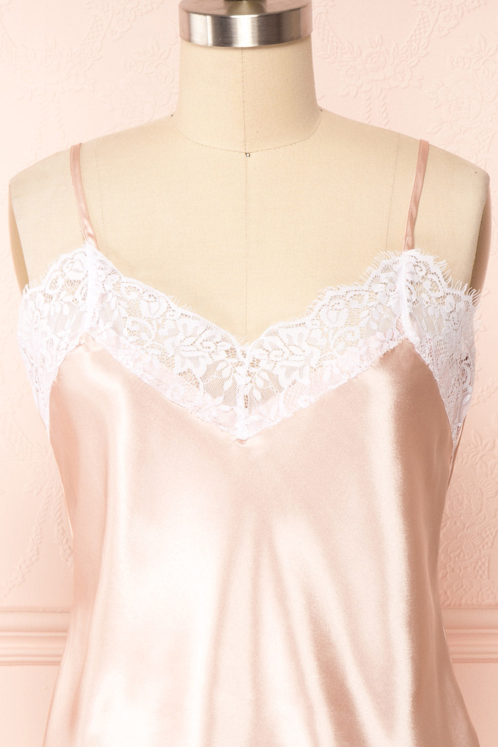 Set Loukoum Satin Cami & Shorts | Boutique 1861 front close up