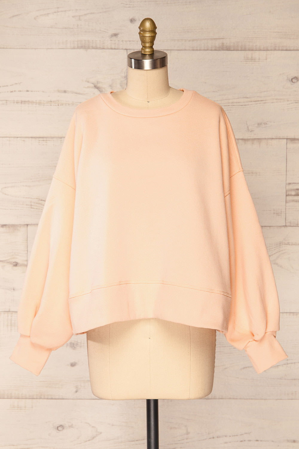 Set Luqa Peach Sweater & Joggers | La petite garçonne top front view