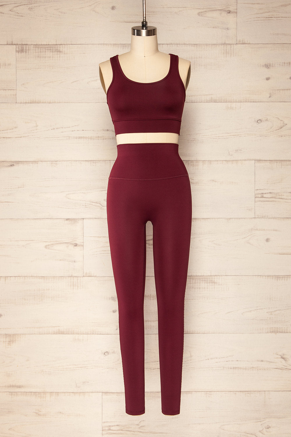 Set Mida Burgundy Sports Bra & Leggings Set | La petite garçonne front view
