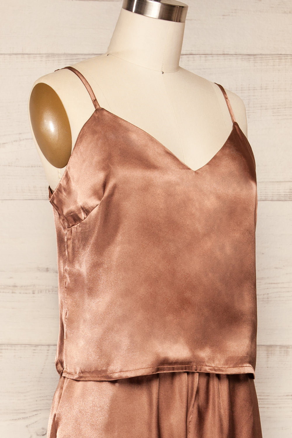 Set Prigatef Satin Cami & Pants | La petite garçonne side close up