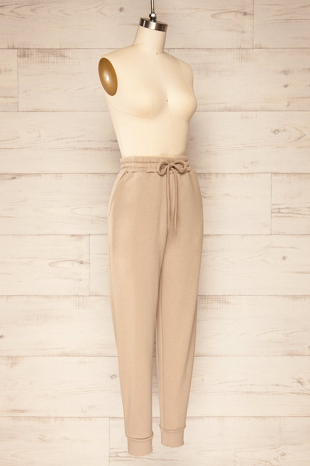 Set Toby Moka Vest and Joggers | La petite garçonne side view