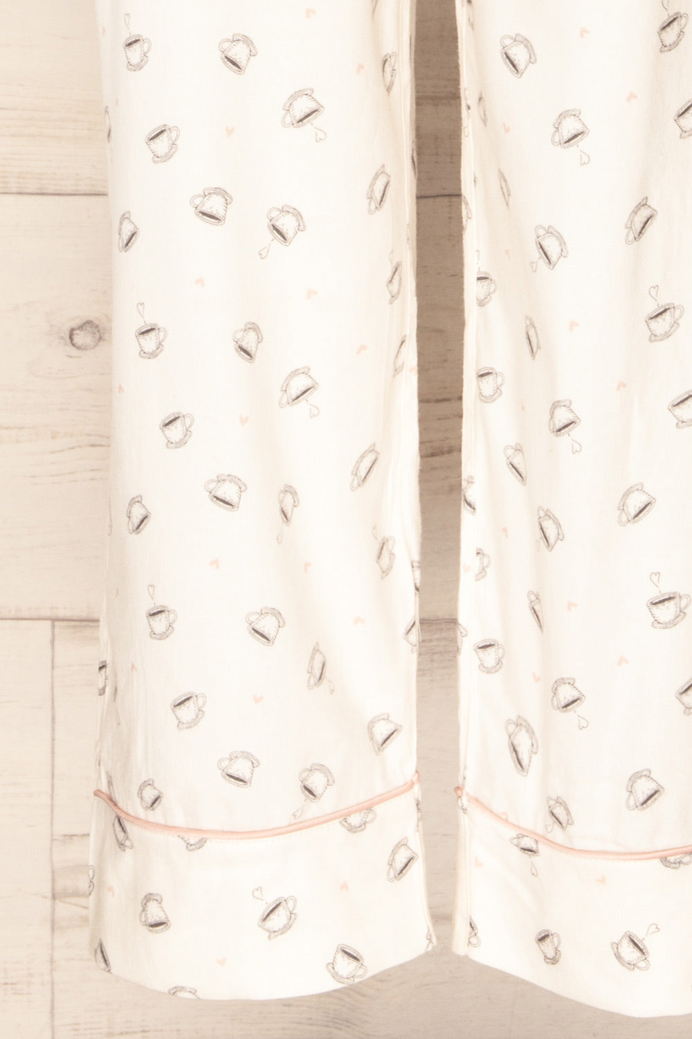 Set Valjevo Pyjama Set w/ Coffee Mug Print | La petite garçonne legs