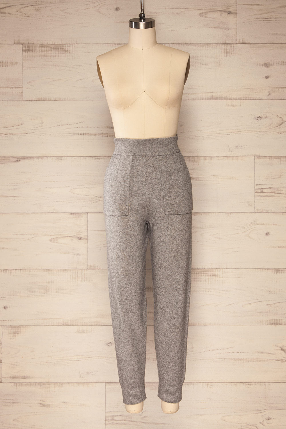 Kaunas Grey Cozy Lounge Set | La petite garçonne front view