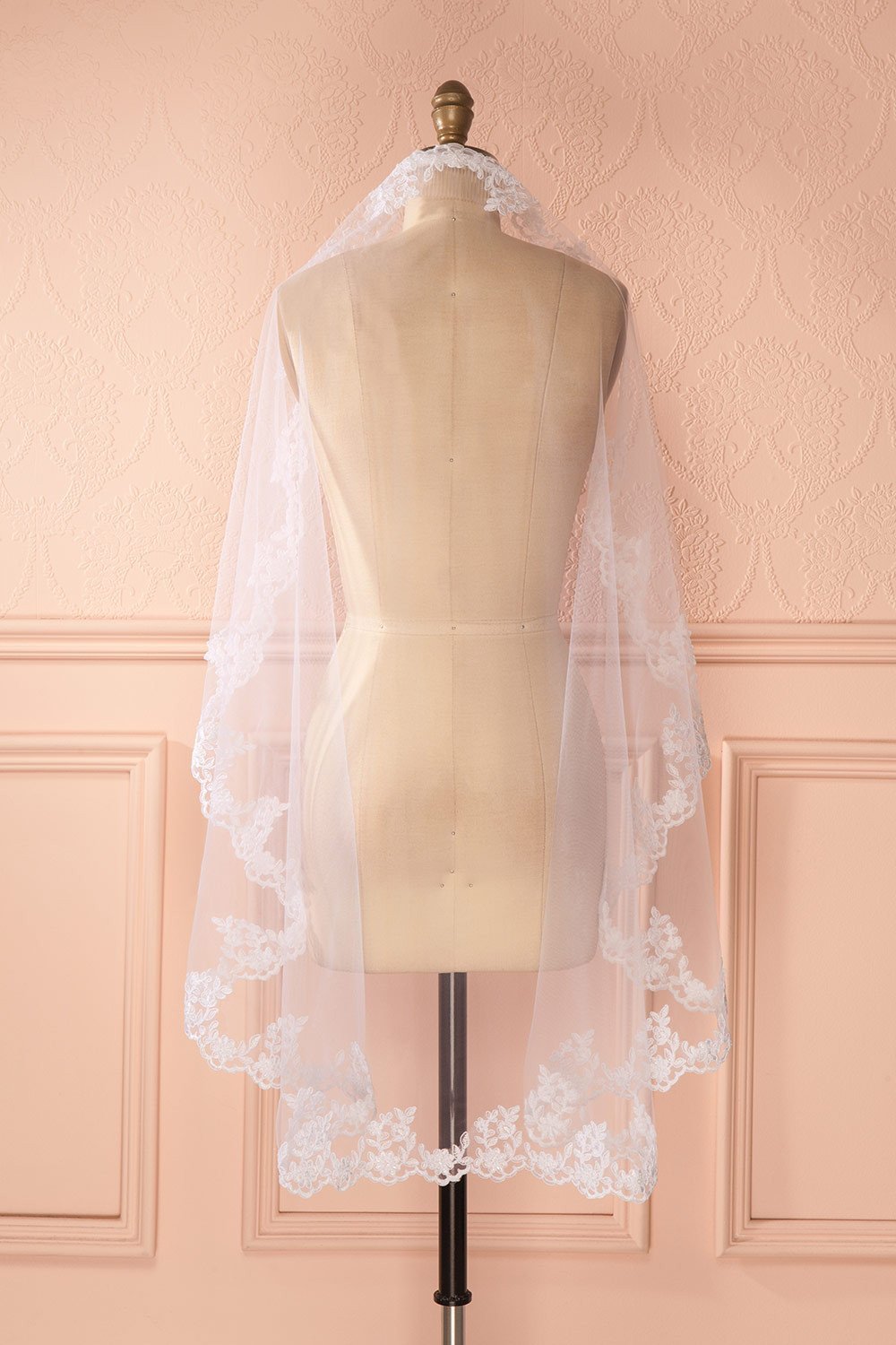 Sidalcée - White embroidered wedding veil