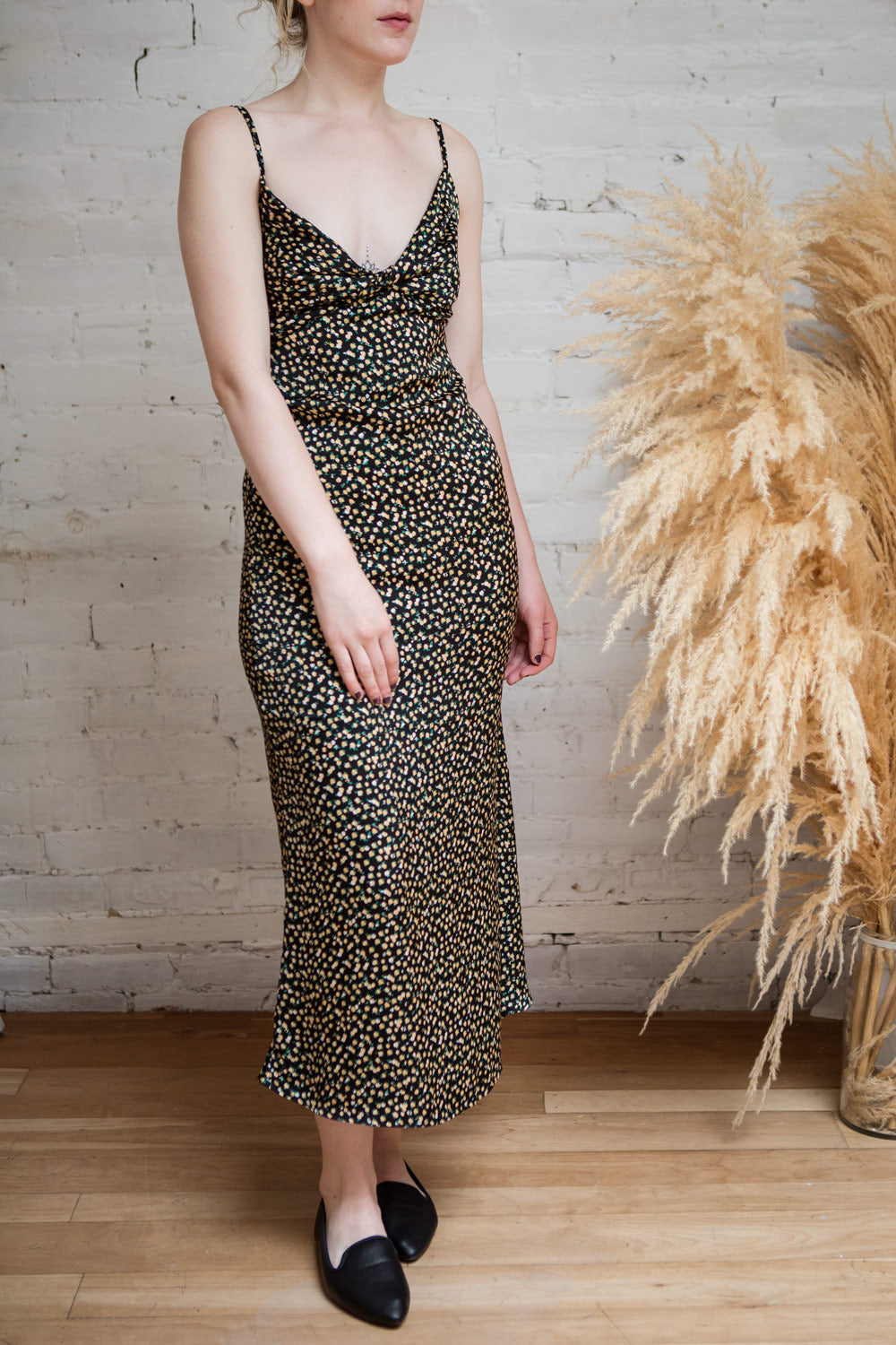 Sigtu Black Floral Satin Dress w/ Thin Straps | La petite garçonne model