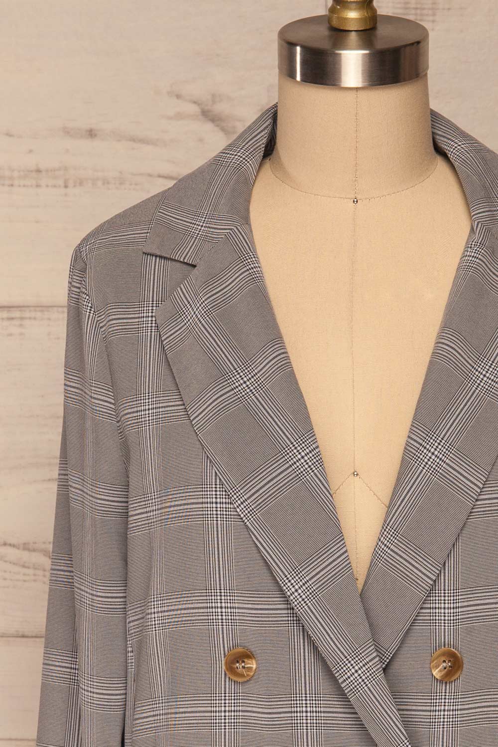 Skerries Gris Grey Plaid Blazer | Veston front close up | La Petite Garçonne