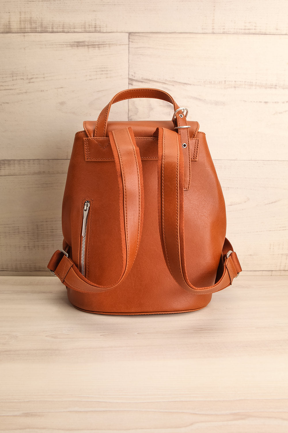 Soho Chili Vegan Matt & Nat Backpack | La petite garçonne back view